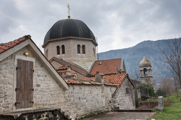 Fototapeta na wymiar Medieval orthodox church in old town in Kotor