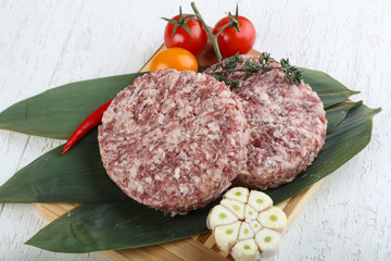Raw burger cutlet