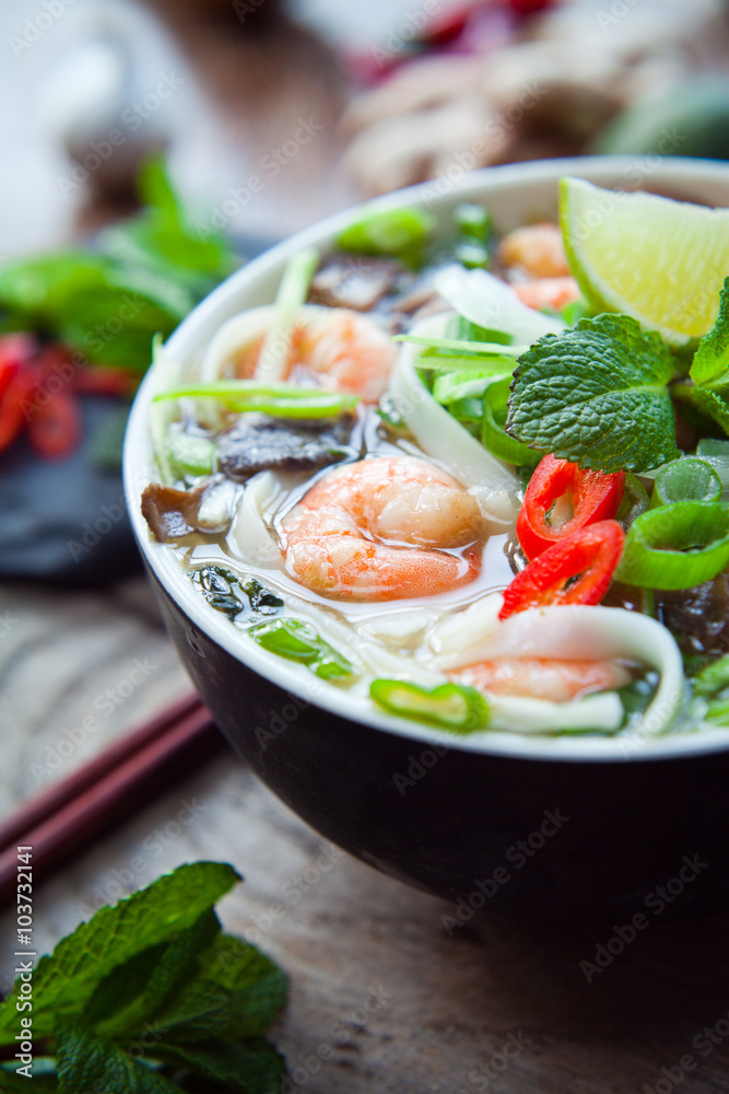 Sticker Pho Thom Yum, Vietnamese spicy prawn soup 