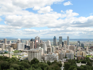 Fototapeta na wymiar Montreal City Skyline, view from Mount Royal