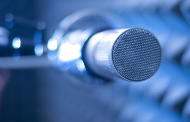 microphone
Brauner anniversary edition