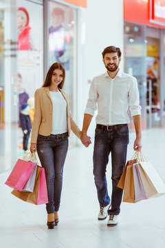 Couple doing shopping