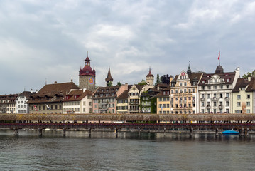 Fototapeta premium view of Lucerne with Kapellbrucke