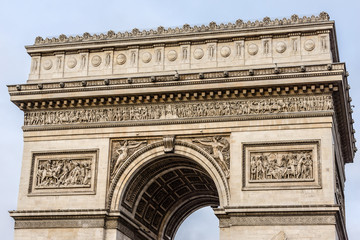 Fototapeta premium Arc de Triomphe de l'Etoile on Charles de Gaulle Place, Paris. 