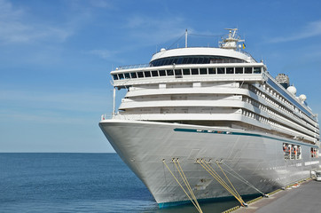 Fototapeta na wymiar Cruise travel ship