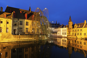 Obraz premium House and canals in Bruges