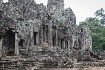 Fototapeta premium statue Bayon Temple Angkor Thom, Cambodia. Ancient Khmer architecture.