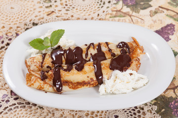 pancakes with banana and chocolate