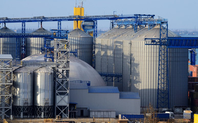 Obraz premium Grain dryers of Odessa Marine Trade cargo port, largest Ukrainia