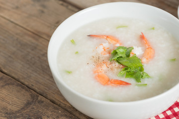 Rice porridge with shrimp.