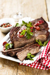 Baked beef with cherries