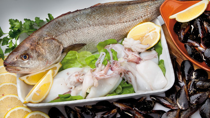 Food cousine composition ingredient for eating fish