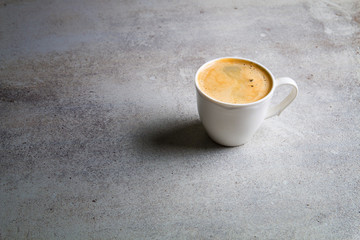 Filiżanka espresso na kamiennym tle © Patryk Michalski