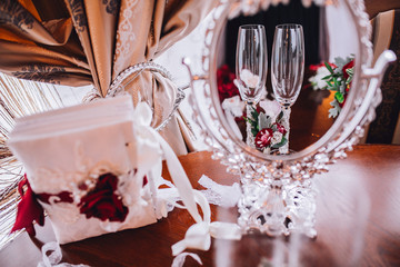 Beautiful Wedding accessories in red style