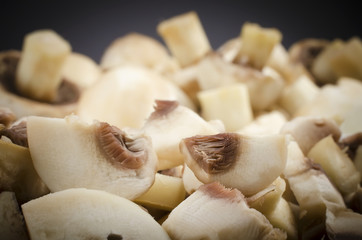 Sliced champignon mushrooms