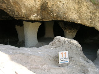Charsteen cave Duhok