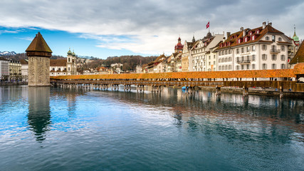 Kapellbr&uuml;cke und Wasserturm in Luzern