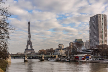 Fototapeta na wymiar Eiffel Tower (La Tour Eiffel) in Paris, France.