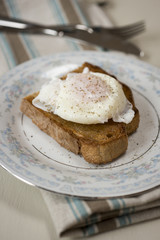 Poached egg on wholemeal toast