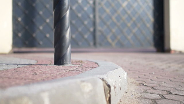 tiles,pavement,a curb,an iron column,wrought iron gate,slider,1920x1080