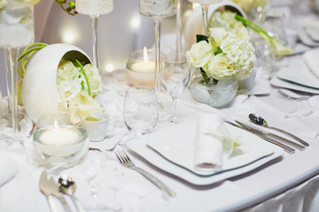 Beautidul table set for wedding reception