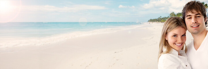 Obraz premium Couple on the beach.