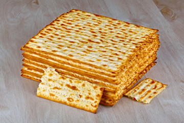 Matzah on wooden table
