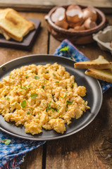 Scrambled eggs rustic style