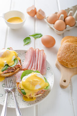 Egg Benedict with ham