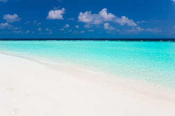 Fototapeta na wymiar Maldives, tropical sea background!
