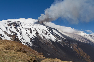 Fototapeta premium Volcano etna eruption