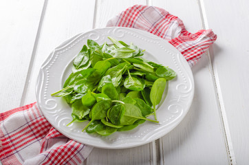 Fresh baby spinach