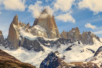 Deurstickers Cerro Chaltén fitz roy berg, bergen landschap, patagonië, zuid-amerika, argentinië, gletsjer in de bergen