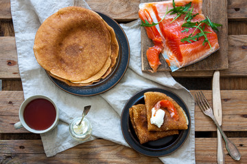 pancakes with salmon
