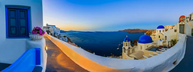 Photo sur Aluminium Santorin Santorini, Greece - Oia at sunset, panorama  