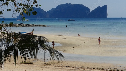 отлив вид на остров пхи пхи лей где снимался фильм пляж