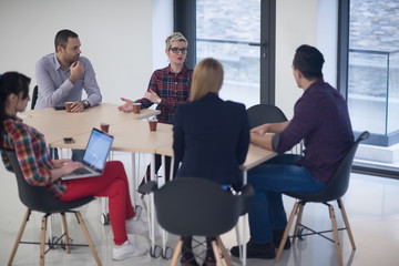 Obraz na płótnie Canvas startup business team on meeting
