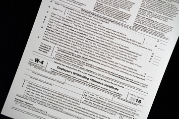 Obraz premium W-4 Employer's Withholding Allowance Certificate for US Businesses