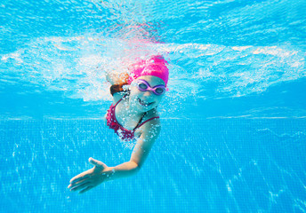 girl swimming in pool © yanlev