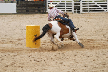 barrel racing at rodeo