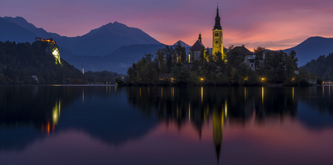 Wyspa z kościołem na jeziorze,Bled,Słowenia