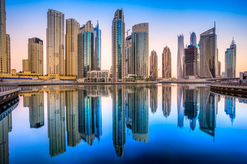 Dubai Marina. - obrazy, fototapety, plakaty