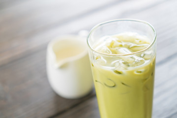 iced matcha latte