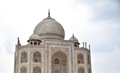 Fototapeta na wymiar Taj Mahal close up shot