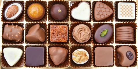 Zelfklevend Fotobehang Chocolate in the box © pincasso