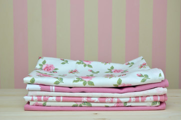 Fototapeta na wymiar Pink Kitchen Towels