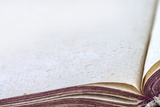 sehr altes Buch