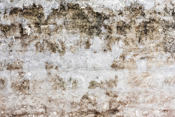 old wall with cracks