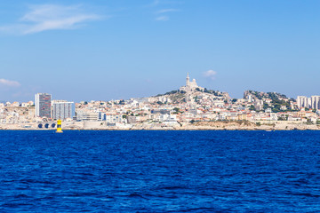 Fototapeta na wymiar Marseille. View town from the sea 