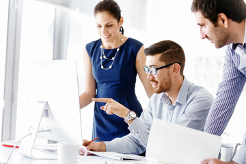 Obraz premium Business people in modern office